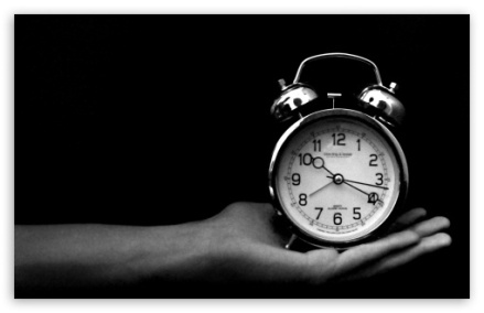 old_clock_black_and_white-t2